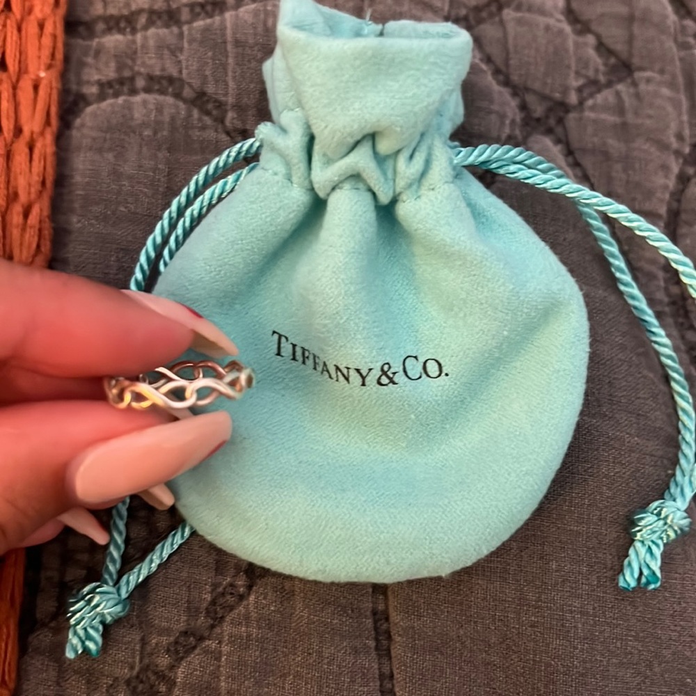 Tiffany infinity ring size 5.5